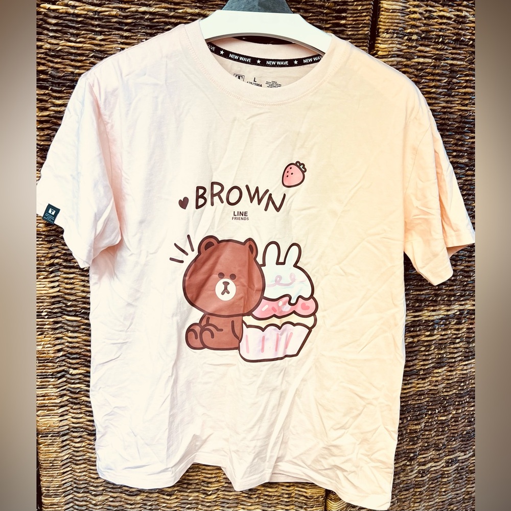 New Wave-Light Pink T-Shirt w/Bear and Bunny‎ Cupcake- Brown Line Friends-Large